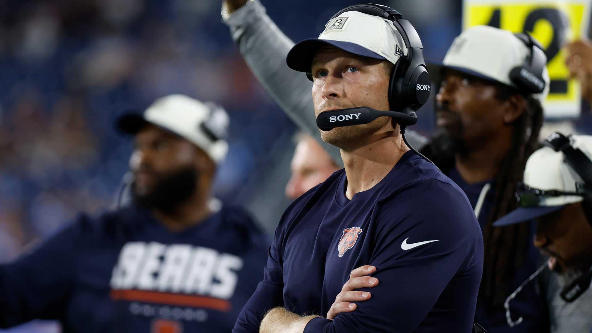 Photo: tudato.com Bears’ Early Season Injury Concerns Test Ben Johnson’s Demanding Culture
